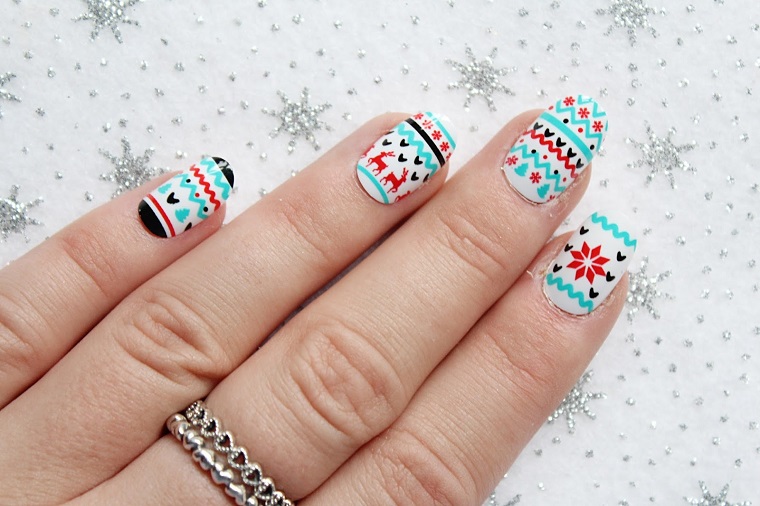 christmas-nails-pretty-idea